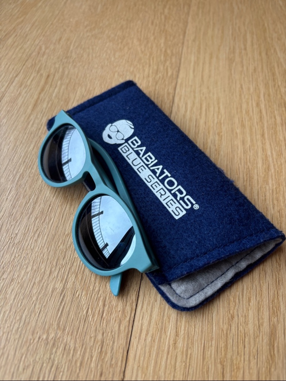 Babiators Keyhole 0-2 Sunglasses with Carrying Case